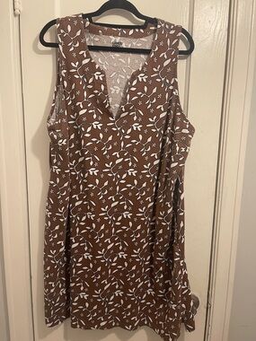 Lands' End Brown and White Floral Sleeveless V-Neck Dress (item 36)